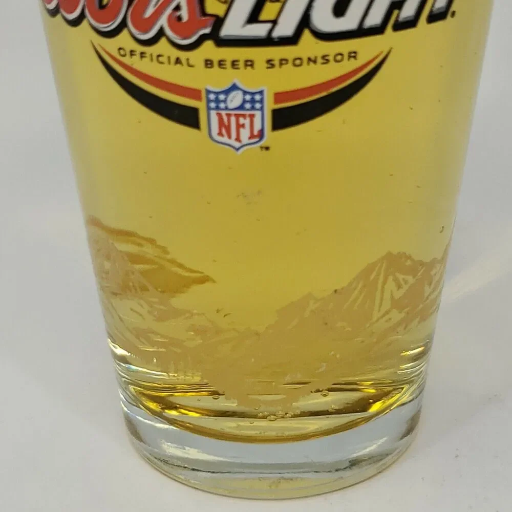 Coors Light NFL Official Beer Sponsor Pint Glass Vintage Rocky Mountains 16 oz